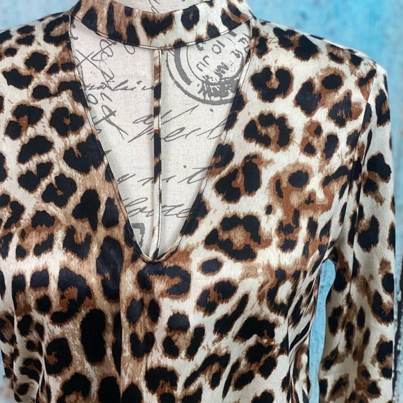 LUSH NWT Cheetah Print Choker Cut Out Romper - Picture 7 of 12